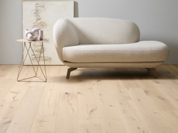 Landhausdiele Eiche Chalet Invisible · astig leicht gebürstet geölt · 1900  x 190  x 14 mm · Lamett